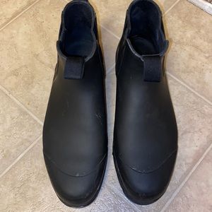 Everlane Chelsea Rain Boots size 10